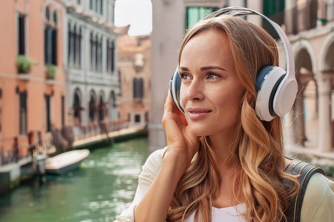 Self Guided Tours Venice With 100 Captivating Audio Stories - Bridge of Sighs: a short, moody story break