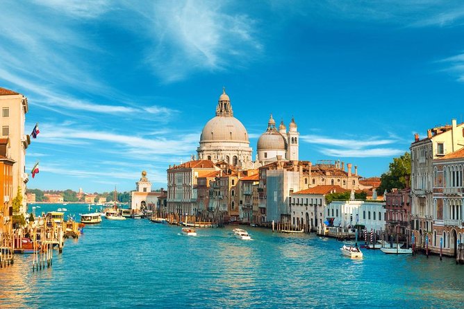 Shared Departure Transfer: Venice Hotels to Venice Train or Bus Station - Central Venice vs Venice Lido pickup, and who should choose what