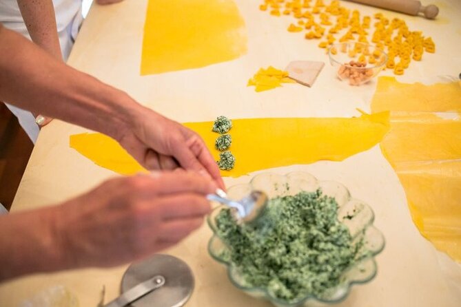 Small Group Pasta and Tiramisu Class at Local's Home in Venice - Timing, Getting There, and How to Have a Smooth Evening