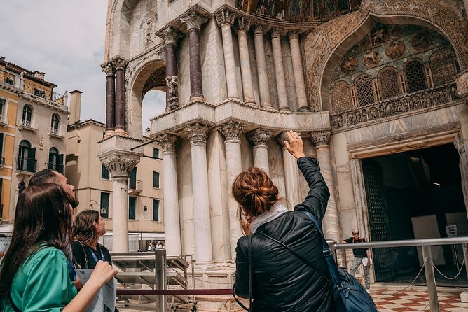 Small-group Saint Mark’s Basilica Priority Access - Piazza San Marco warm-up: your 5-minute orientation