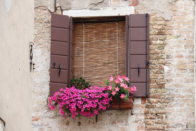Small Group Tour Historical and Charming Venice Jewish Ghetto - Calle Ghetto Vecchio: The Word Ghetto Comes From Venice