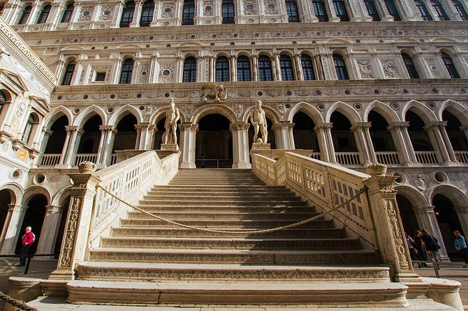 St Mark's Basilica & Doge's Palace with Secret Passages Access - Timing, heat, and the “3 hours, but plan energy” reality
