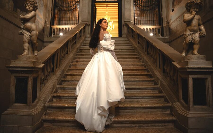 Stylish Photoshoots in Venice - Optional gondola and boat add-ons, and how to decide