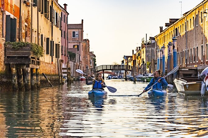 Sunset Kayak Tour in Venice: Discovering the City’s Canals - Photos included, plus the no-phone rule that saves your attention