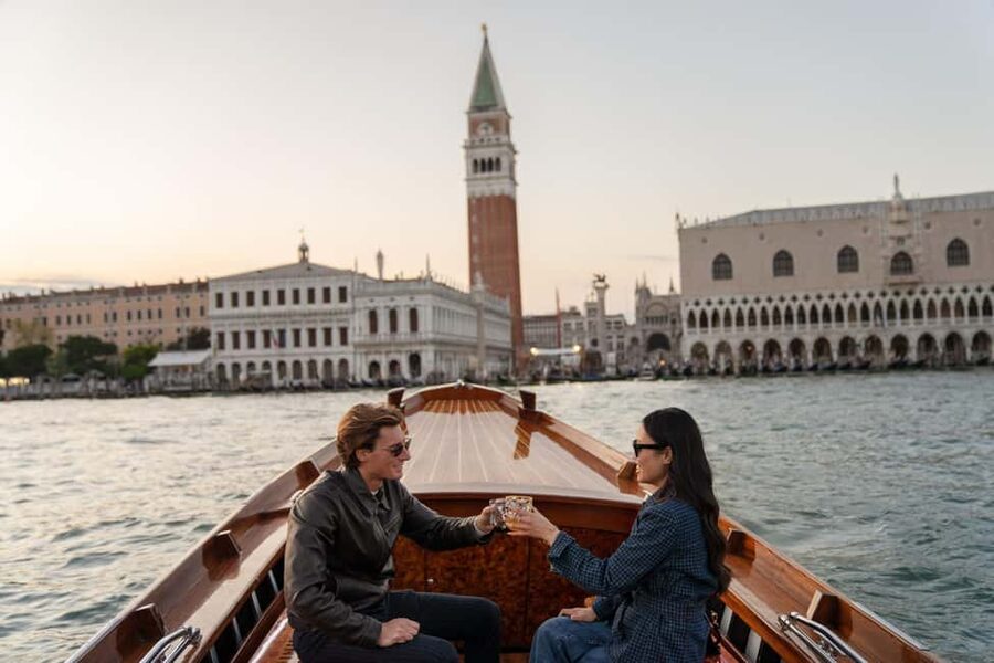 Sunset Serenity Cruise in the Venice Lagoon - Stop by Stop on the Venice Lagoon Route