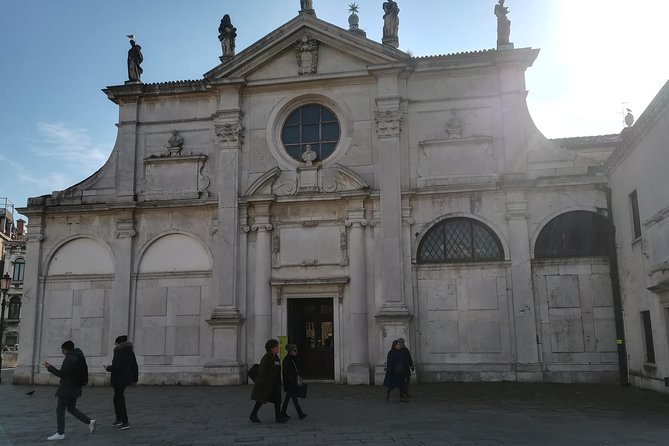 The Essence of Venice in a Stress Free Small group Walking Tour - Comfort and timing: shoes, weather, and keeping up