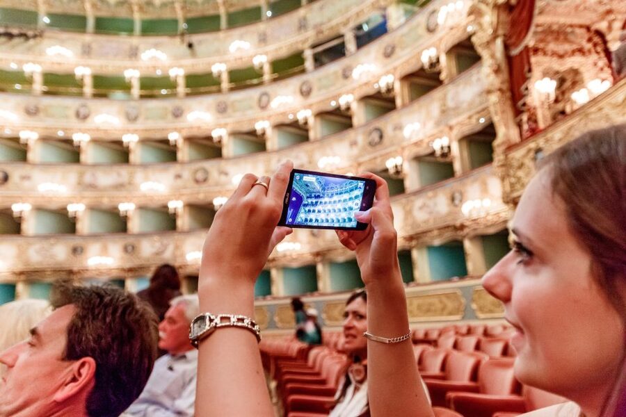 The Majestic Teatro La Fenice: Guided Tour in Venice - Royal box moments: the best perspective for understanding opera culture