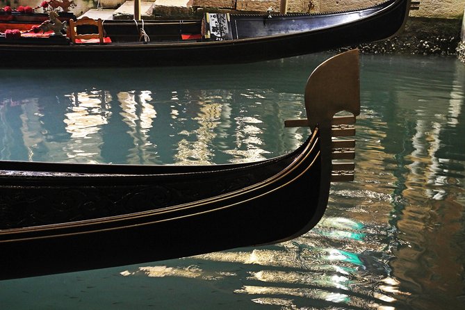 Tour of The Real Hidden Venice - Squero dei Muti and Ponte Chiodo: Venice built on watercraft and old bridges