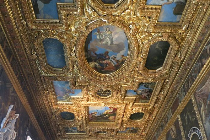 Tour of Venice in Doge's Palace and St Mark's Basilica - Inside St Mark’s Basilica: mosaics you’ll actually have time to see