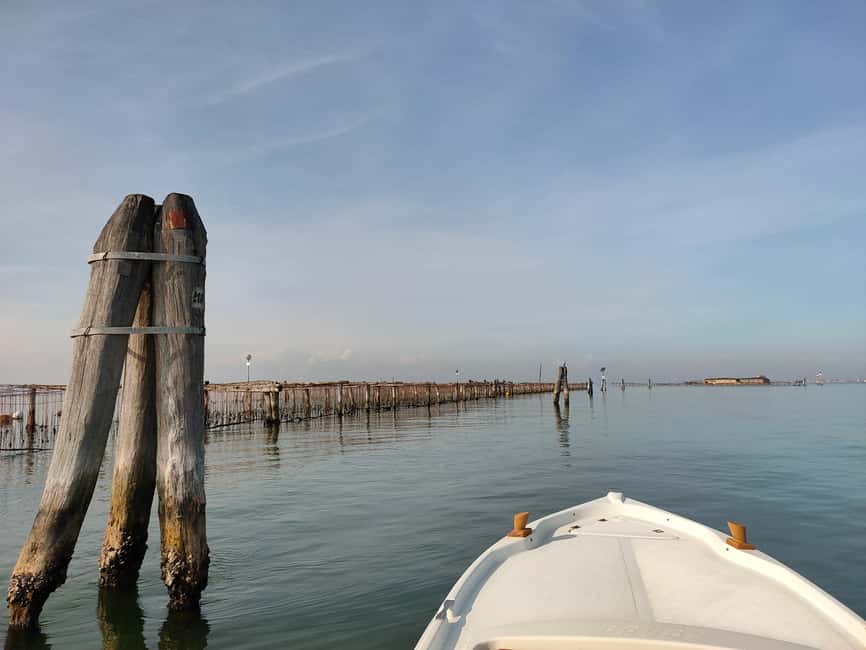 Tour to Pellestrina in a typical lagoon boat from Chioggia - What to pack and how to stay comfortable on lagoon time