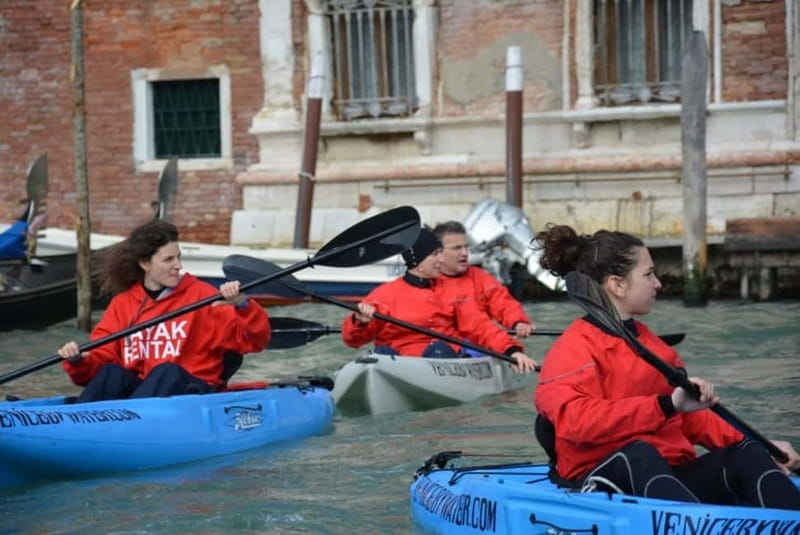 Venice: 60' Quick Kayak Tour of Venice with guide - Paddling Cannaregio: Where Venice Feels More Local