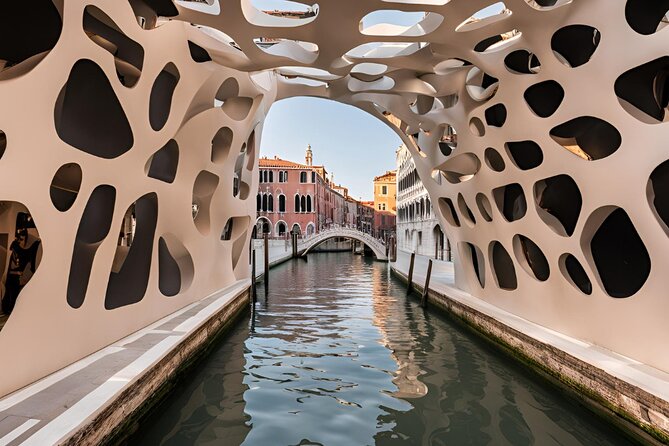 Venice Art Biennale 2026 Guided Tour with a Licensed Guide - How to handle tickets and timing so the tour day stays smooth