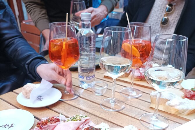 Venice Bacaro Food Tour: Eat and Drink like a Venetian - Stop 3 on Calle de la Malvasia: An Osteria in a Quiet Alley