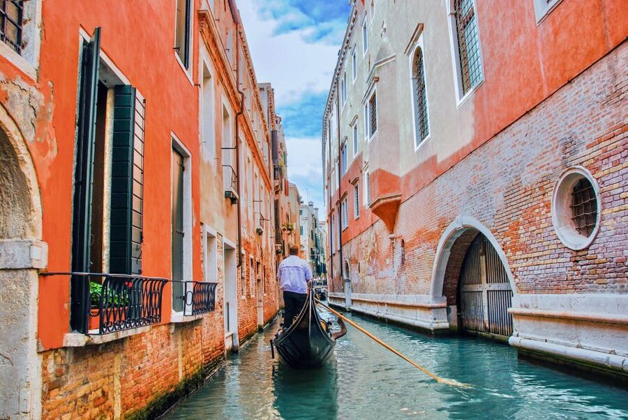 Venice: Basilica and Doge's Palace Tour with Gondola Ride - Key points worth noting before you go
