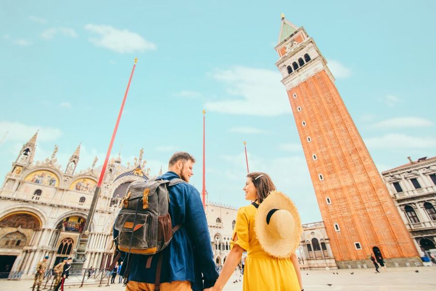 Venice: Basilica and Doge's Palace Tour with Gondola Ride - How this 2.5-hour combo tour fits Venice time