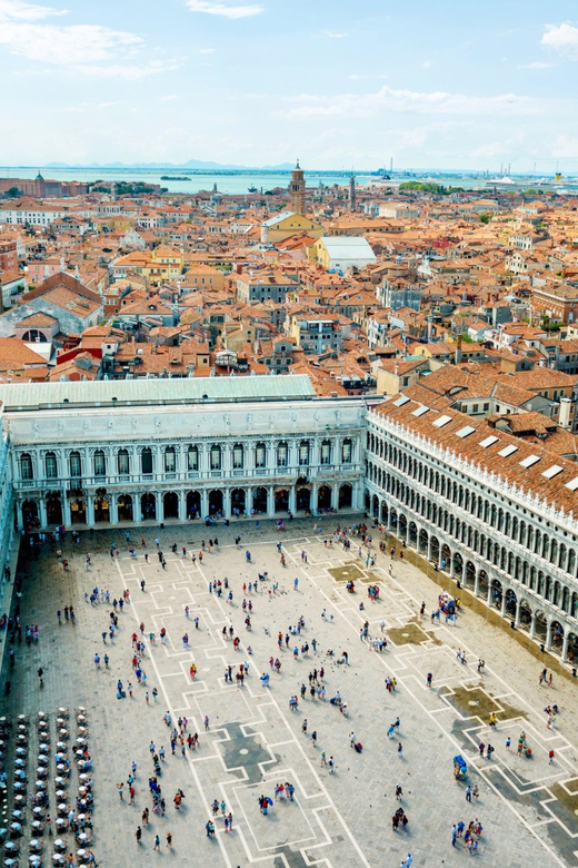 Venice: Bell Tower & St Mark's Square History Gallery Ticket - Going up in the elevator: what comfort and timing really mean