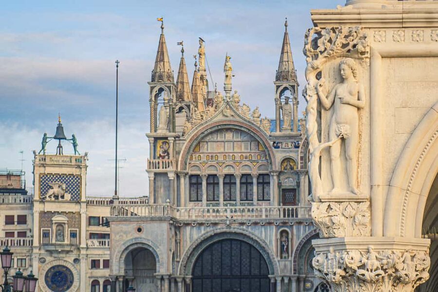Venice: Byzantine Tour and Skip-the-Line St Mark's Basilica - Libreria Acqua Alta, where Venice’s humor shows up