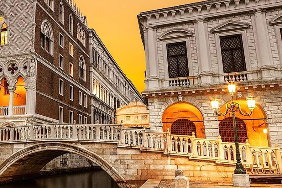 Venice: Carnival Mask Decoration Class at Casanova Prisons - FAQ