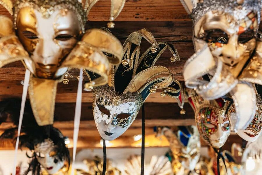 Venice: Carnival Mask Workshop - What It’s Like to Finish: Drying Time and the Moment You See It Come Together