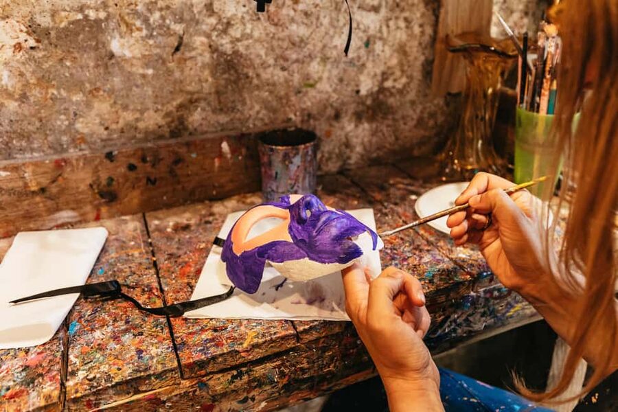 Venice: Carnival Mask Workshop - Tips That Make Your Hour Easier (and Cleaner)