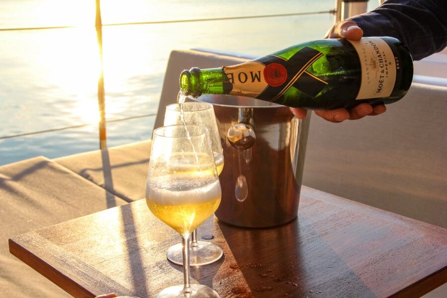 Venice: Catamaran Sunset Jazz Cruise with Aperitivo - Aperitivo on board: what you get, and what it replaces