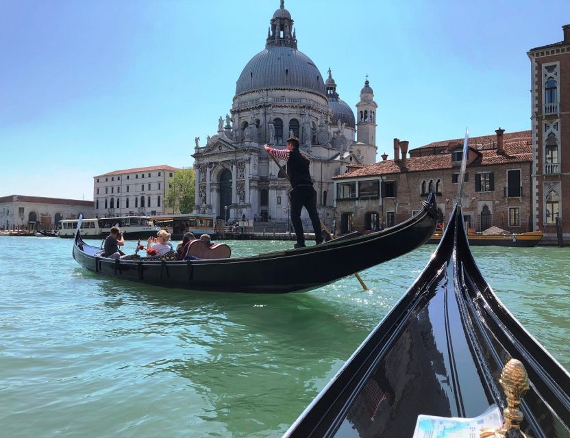Venice Combo: Gondola, St. Mark’s Basilica Pala d'Oro option - Entering St. Mark’s Basilica fast, with a guide who sets the scene