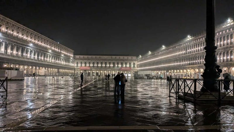 Venice: Crimes, Legends, and Mysteries Sunset Tour - Duration and Walking Reality: 1.5 Hours That Fit an Evening Plan
