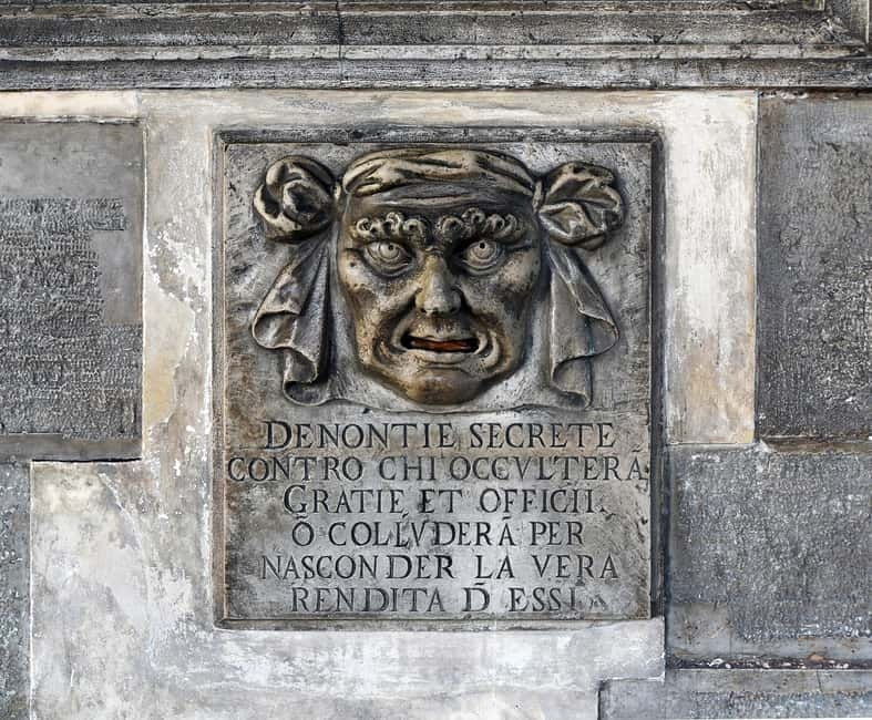 Venice: Doge Palace Guided Tour & Secret Itineraries Option - Secret Itineraries option: what you’re really paying for
