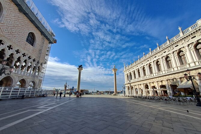 Venice: Doge's Palace and St. Mark's Basilica Fast Access Tour - Bridge of Sighs, the 15-minute dose of prison history