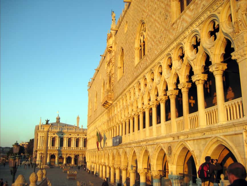 Venice Doge's Palace and St Mark's Basilica Guided Tour - Why Doge’s Palace and St Mark’s Basilica belong together