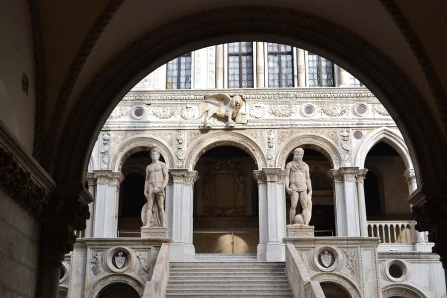 Venice Doge's Palace and St Mark's Basilica Guided Tour - St Mark’s Basilica: mosaics, marble inlay, horses, and biblical scenes