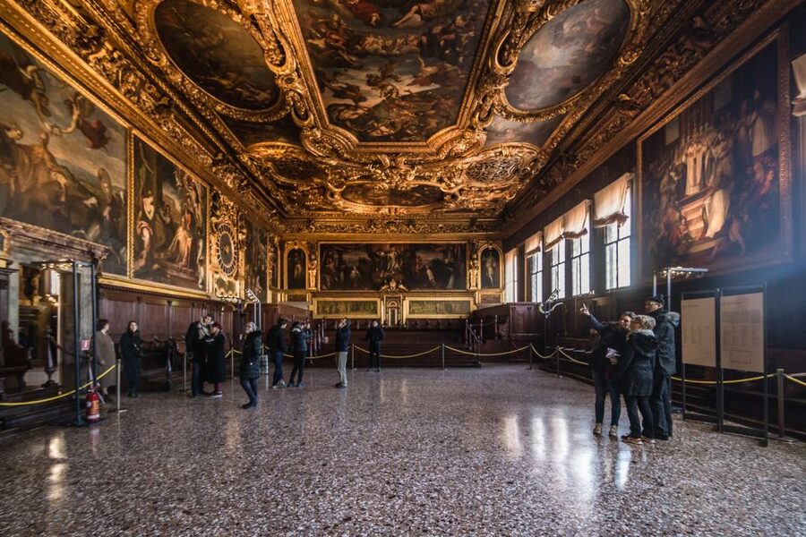 Venice: Doge's Palace, Bridge of Sighs & Prisons Guided Tour - Inside Doge’s Palace: golden staircases, power rooms, and the art you can name