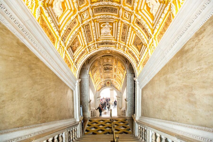 Venice: Doge's Palace Skip-the-Line Tour with Prisons - From Gold Staircase to Halls of Power: What You’ll See
