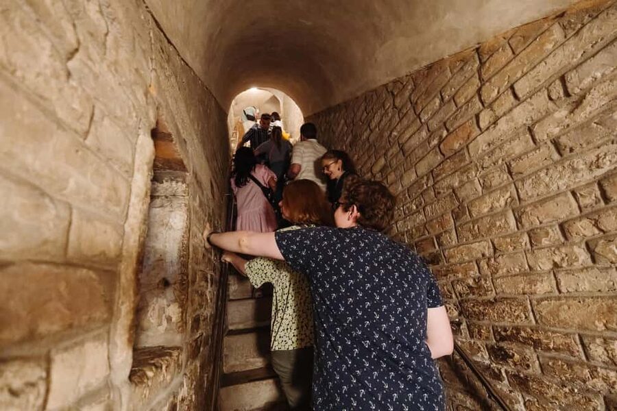 Venice: Doge's Palace & St Mark's Tour with Upgrade Option - Crossing the Bridge of Sighs into the New Prisons story