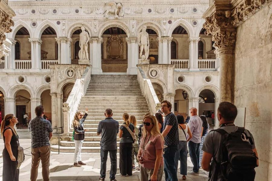 Venice: Doge's Palace & St Mark's Tour with Upgrade Option - Terrace views and the balcony upgrade, what you gain for the extra cost