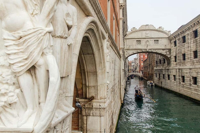 Venice: Doges Palace, Prison, and Secret Passageways Tour - Skip the line, then open the door: how Palazzo Ducale access works