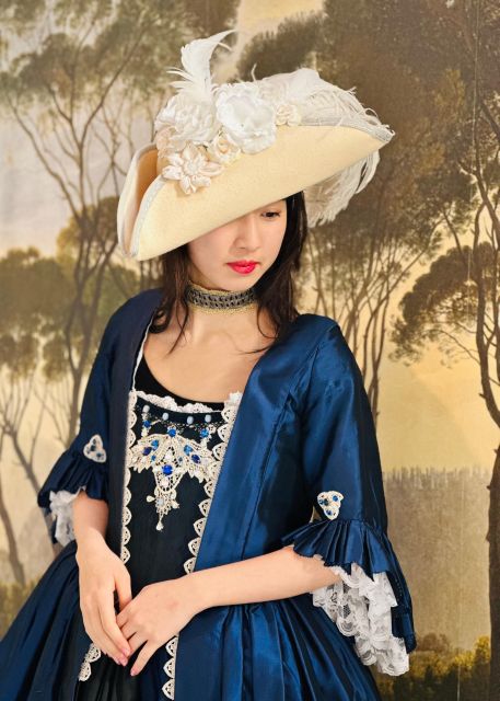 Venice: Dress-Up Experience - Masks, Hats, and Feathers, Your Instant Character Upgrade