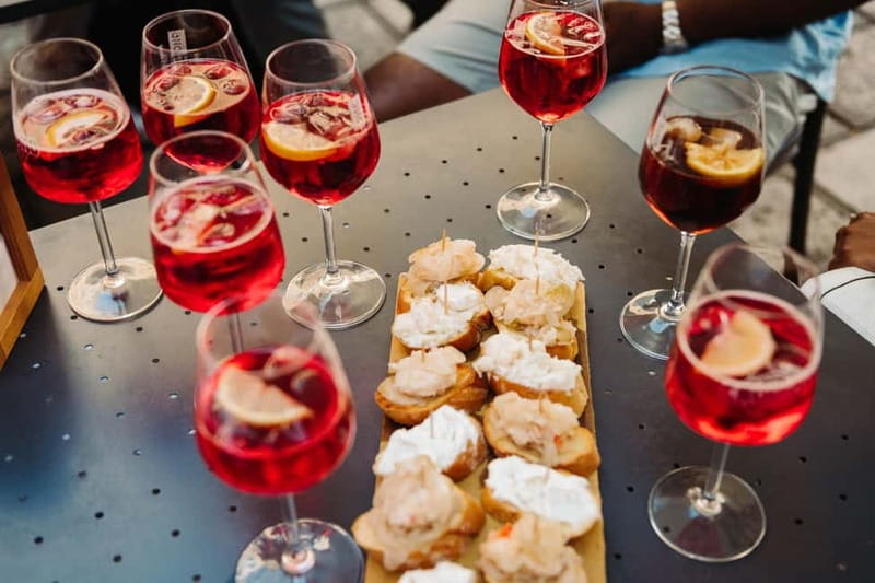 Venice: Eat & Drink Like a Local – Evening Cicchetti Tour - Where You’ll Walk: Campo San Tomà, San Polo and Dorsoduro, and the Giudecca Finish