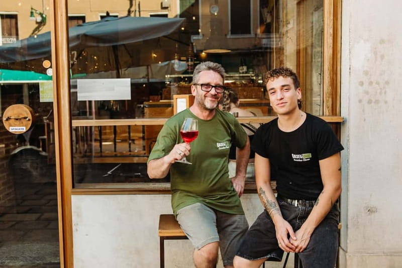 Venice: Eat & Drink Like a Local – Evening Cicchetti Tour - Walking, Timing, and Real-Life Comfort in Venice
