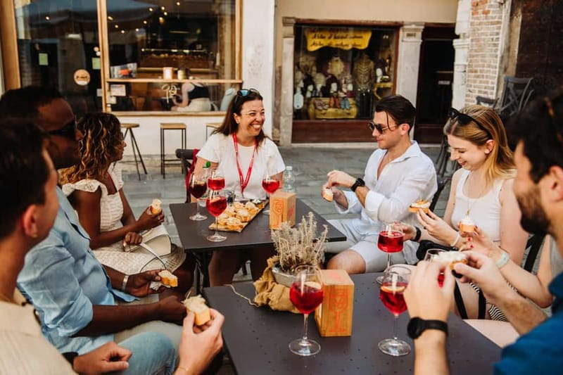 Venice: Eat & Drink Like a Local – Evening Cicchetti Tour - The Guides and the Group Dynamic: What Makes the Night Flow