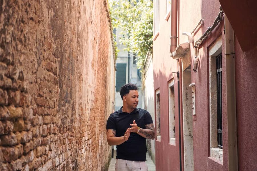 Venice: Exclusive Photoshoot in Hidden Locations - Key Things I’d Prioritize Before You Book