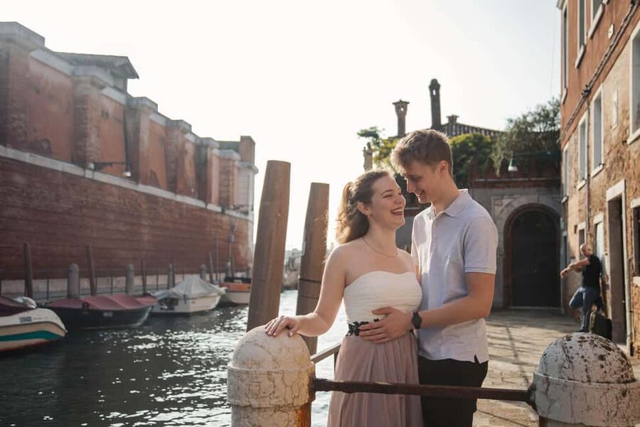 Venice: Exclusive Photoshoot in Hidden Locations - Editing and Delivery: What “72 Hours” Means for Your Memories