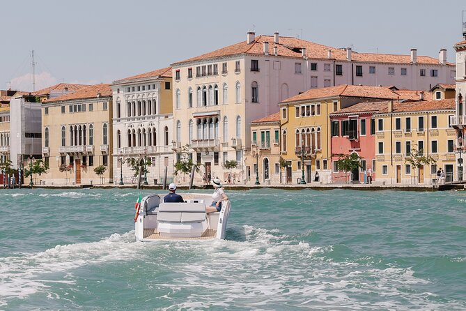 Venice: Explore Venice on Electric Boat - Electric boat comfort, timing, and what you’ll actually feel on board