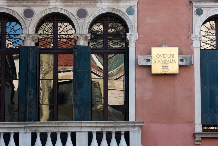 Venice: Fondazione Querini Stampalia Entry Tickets - Contemporary artists in Venetian rooms: Kosuth and Botta in context