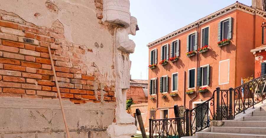Venice: Ghetto Highlights and Cannaregio Walking Tour - Madonna dellOrto: Gothic Details and Tintoretto’s Surroundings (From Outside)