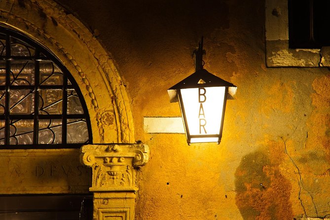 Venice Ghost Stories, Legends and Anecdotes Tour - Why the Rialto-at-night setup makes this tour work