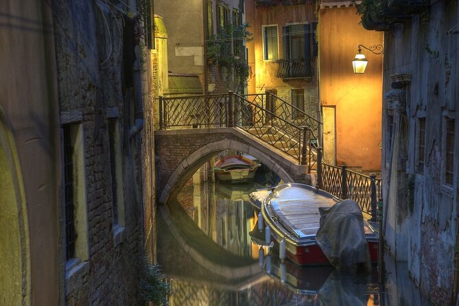 Venice Ghost Stories, Legends and Anecdotes Tour - When crowds and high water change how scary it feels