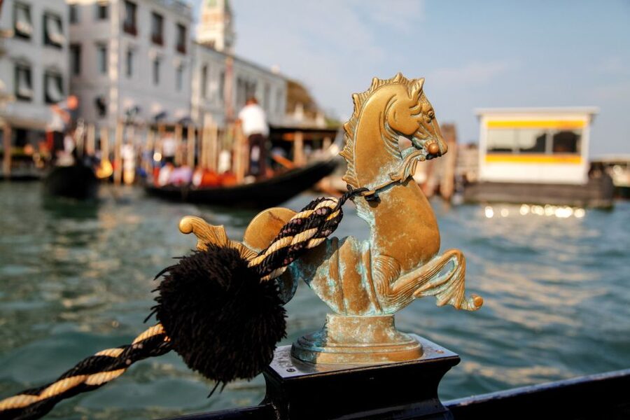 Venice: Gondola Ride with Live Guide or Audio Guide - Timing, Getting On and Off, and How to Make It Smooth