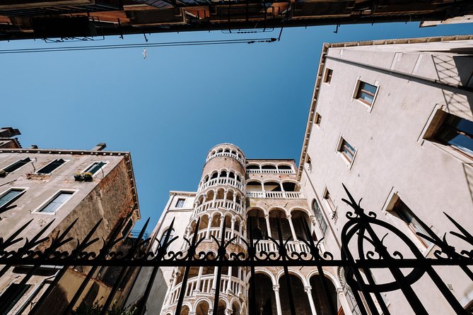 Venice Gondola ride with Skip the Line Doge's Palace tour - Timing between gondola and Palace, and what you can do to feel calmer