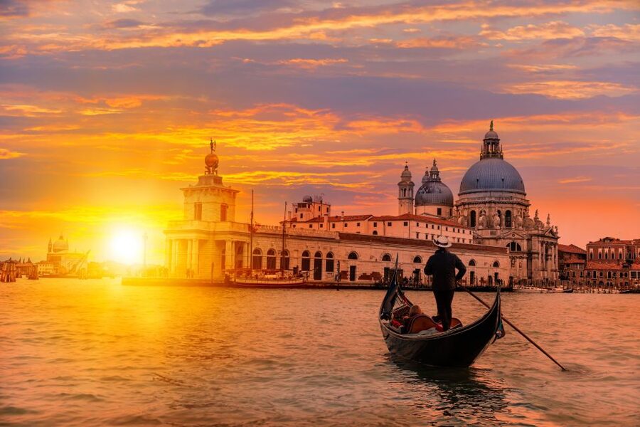 Venice: Gondola Tour under the Bridge of Sighs & Audio Guide - Why This Gondola Ride Feels Different Than a Quick Canal Stop